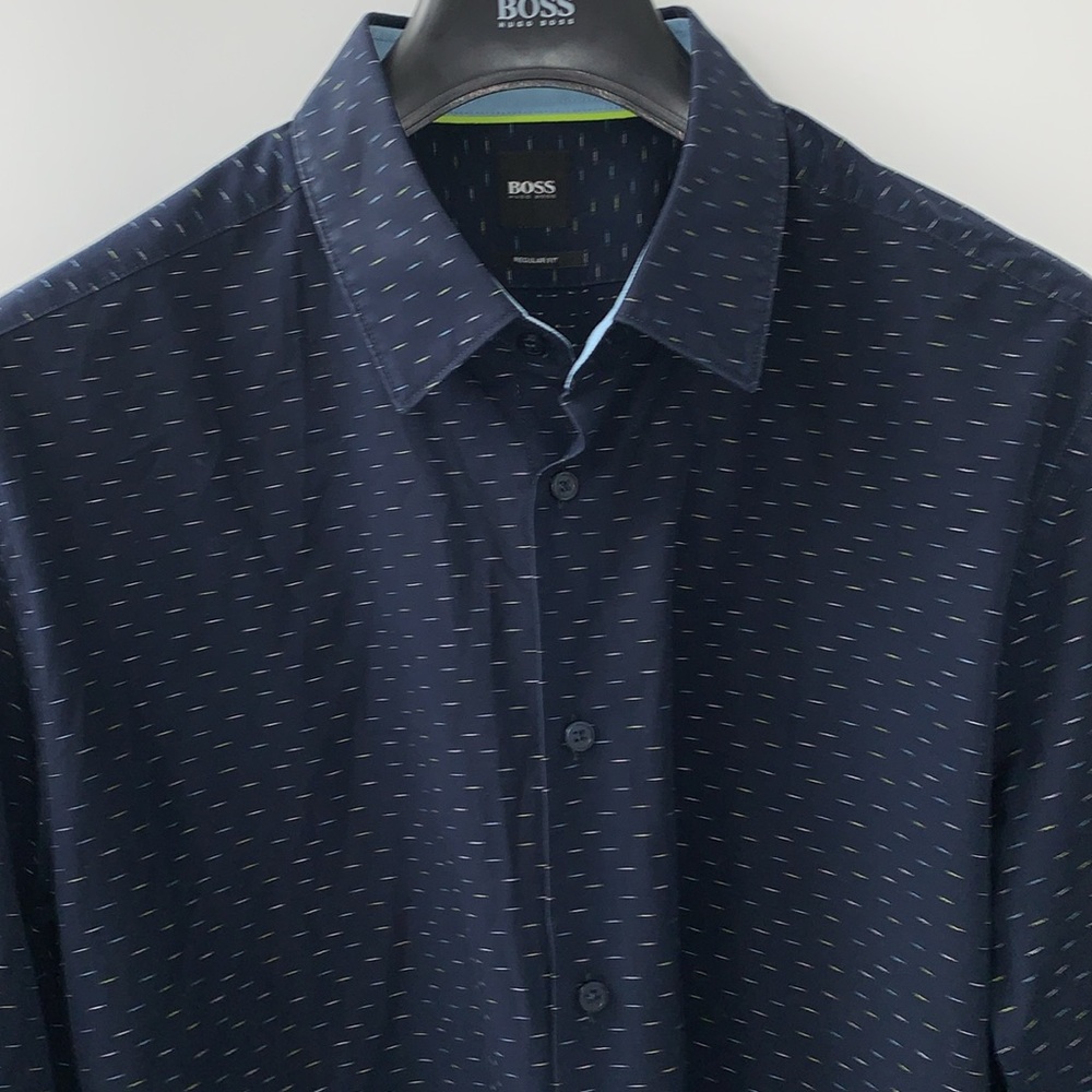 Hugo Boss Size XXL 100% Cotton. Excellent Used Condition. Beautiful Shirt